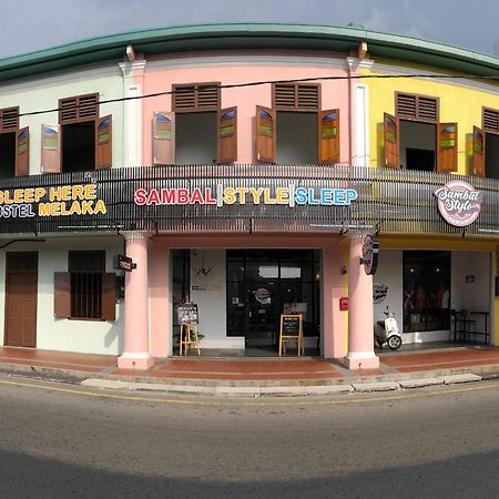 สลีป เฮียร์ โฮสเทล Malacca ภายนอก รูปภาพ
